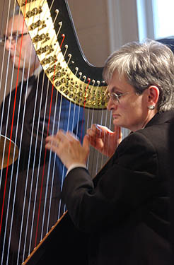 Ellen Fox, Harp